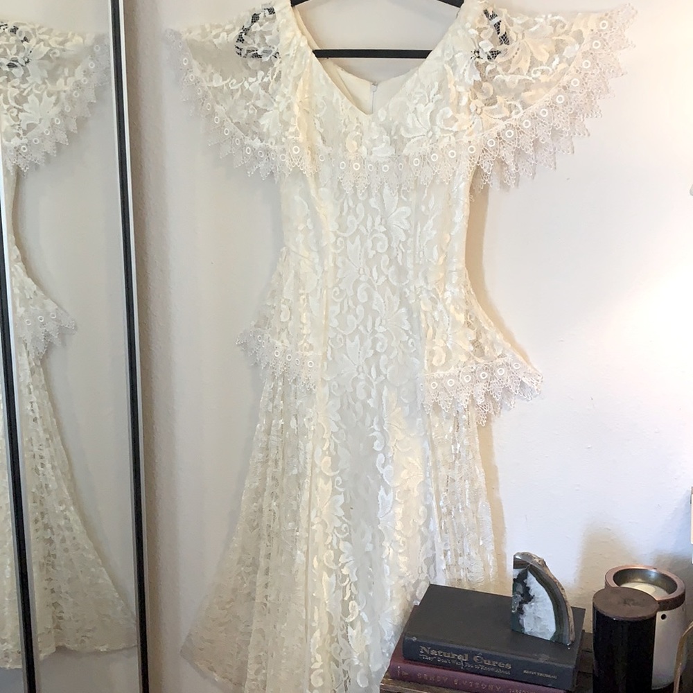 A La Carte Vintage cream lace dress